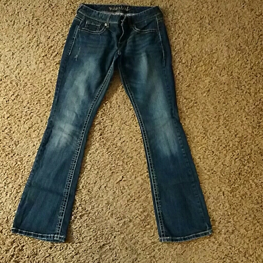 Maurices jeans